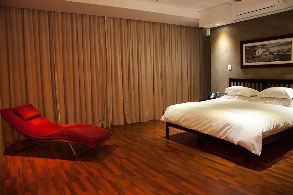 Circa Luxury Apartment Hotel Cape Town Aparthotel