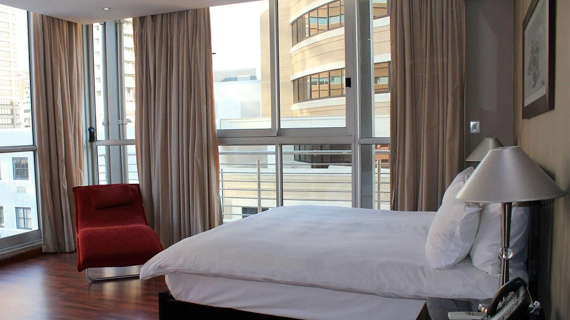 Circa Luxury Apartment Hotel Cape Town Aparthotel