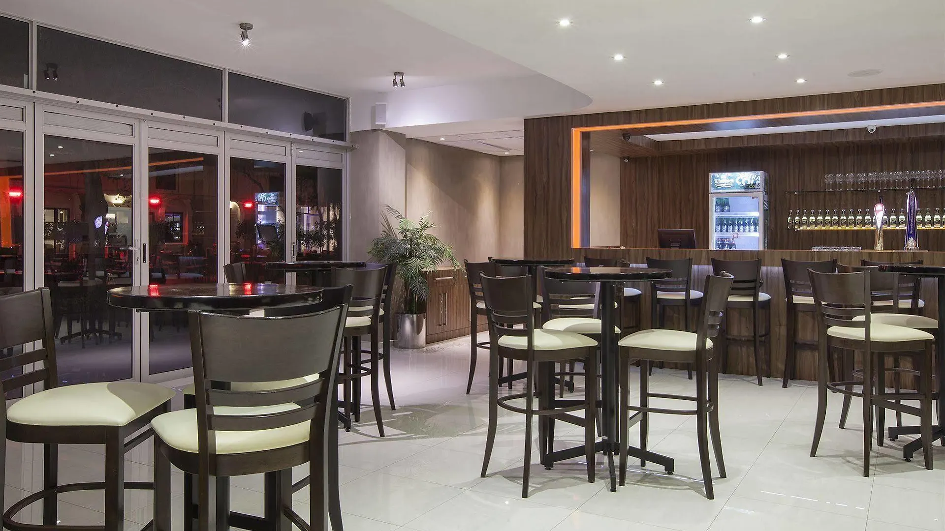 **** Aparthotel Circa Luxury Apartment Hotel Cape Town South Africa